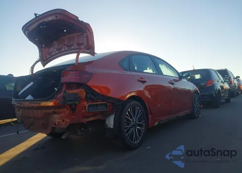 2023 Kia Forte Gt-Line z USA, uszkodzony, nr VIN 3KPF54ADXPE617220